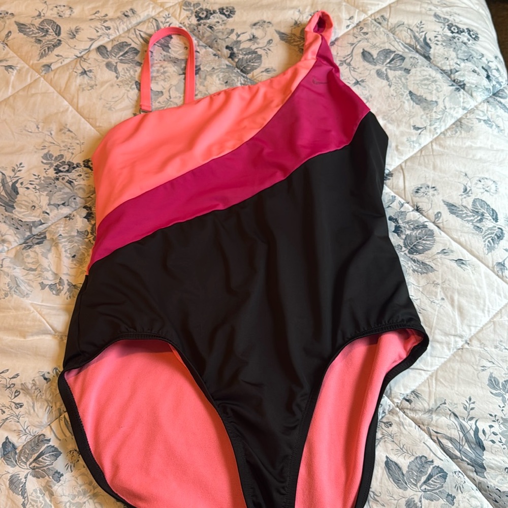 Nike color block bathing suit XL